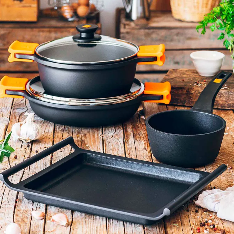 Batería de cocina 6 piezas Efficient con parrilla