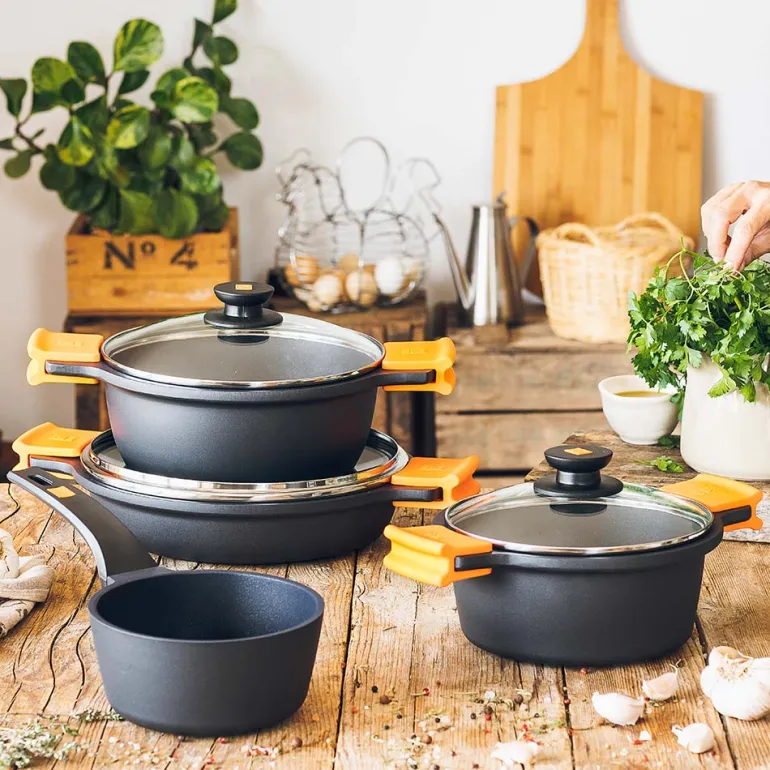 Batería de cocina 7 piezas Efficient
