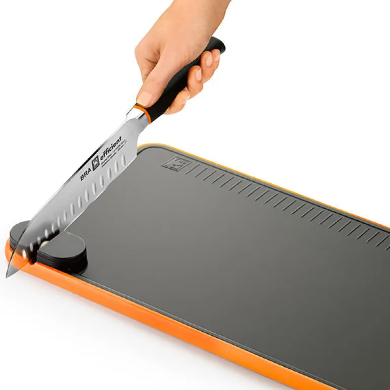 Set de 3 cuchillos Efficient con tabla para cortar