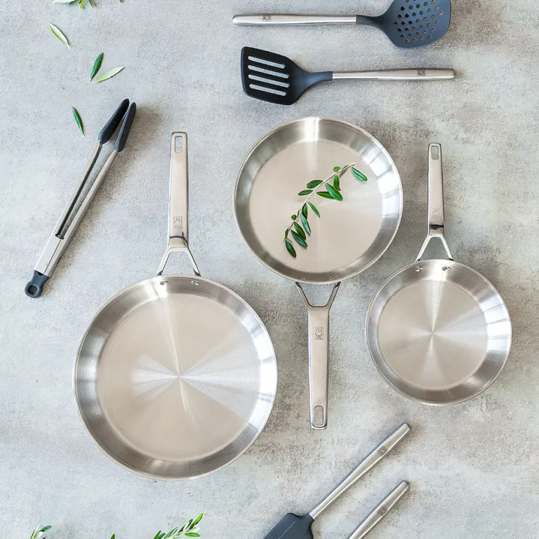 Set de utensilios con bote Signature